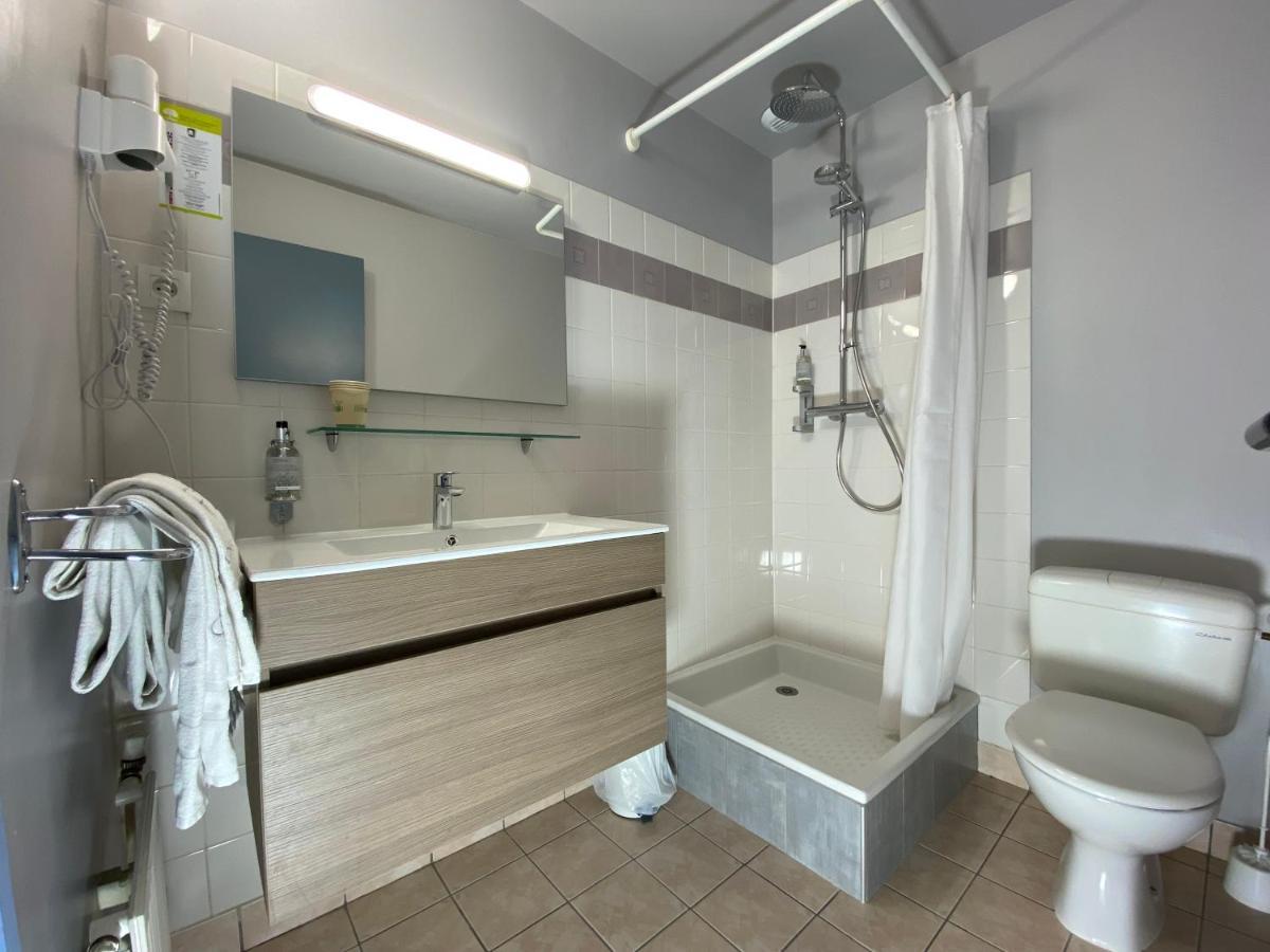 Hotel De La Gare Эйглие Экстерьер фото