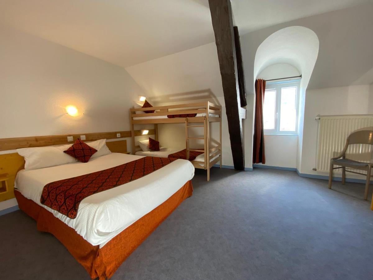 Hotel De La Gare Эйглие Экстерьер фото